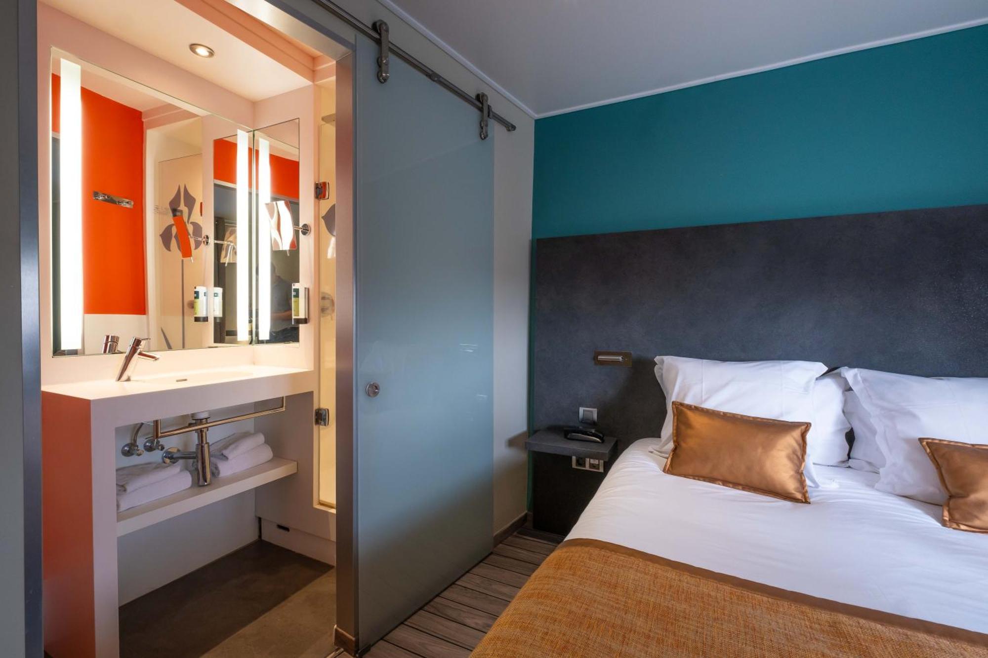 Logis Hotel De Bourgogne - Macon Bagian luar foto