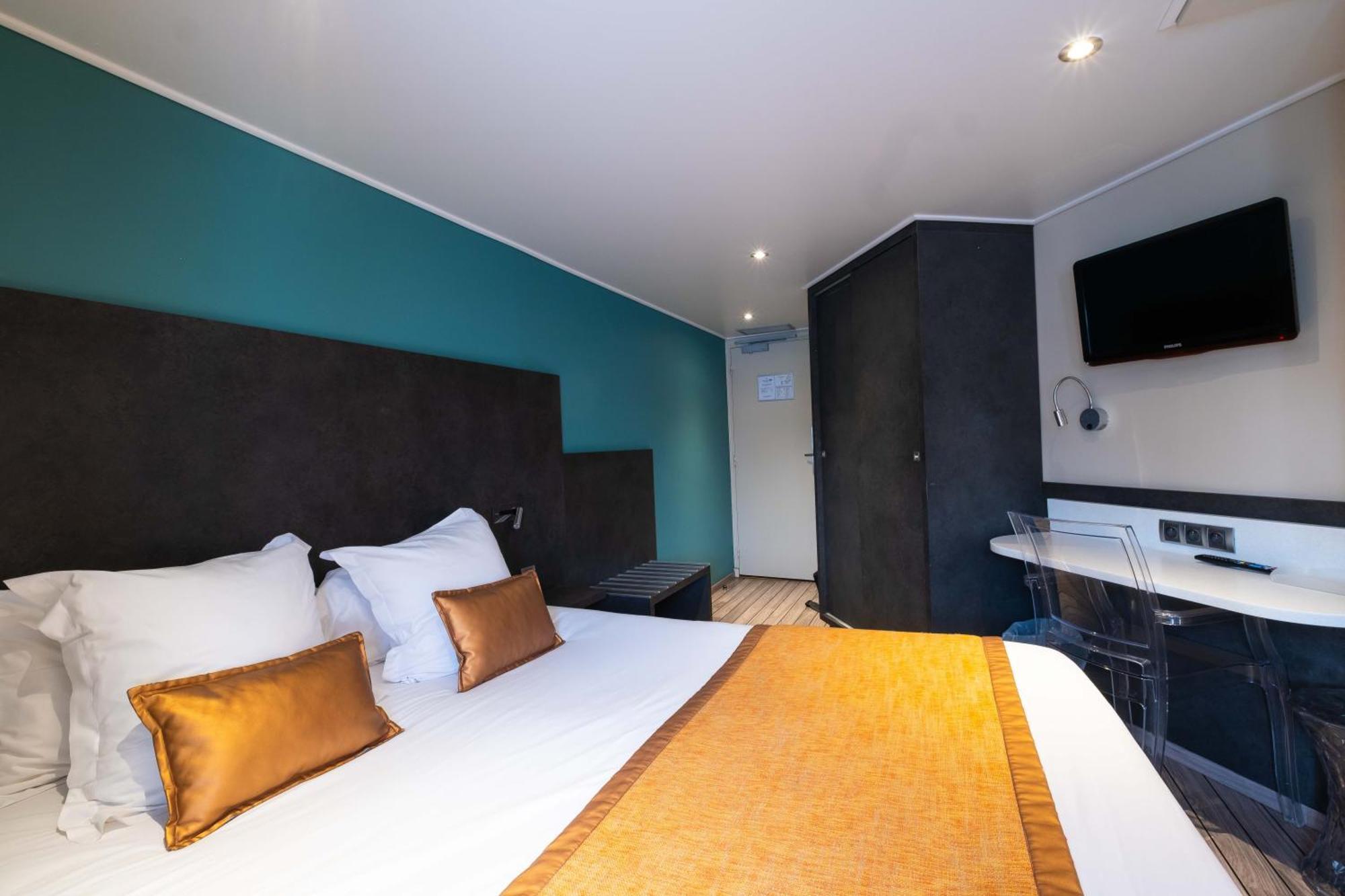 Logis Hotel De Bourgogne - Macon Bagian luar foto