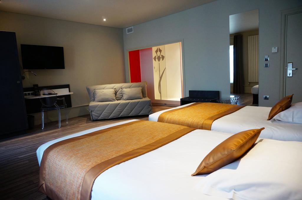 Logis Hotel De Bourgogne - Macon Bagian luar foto