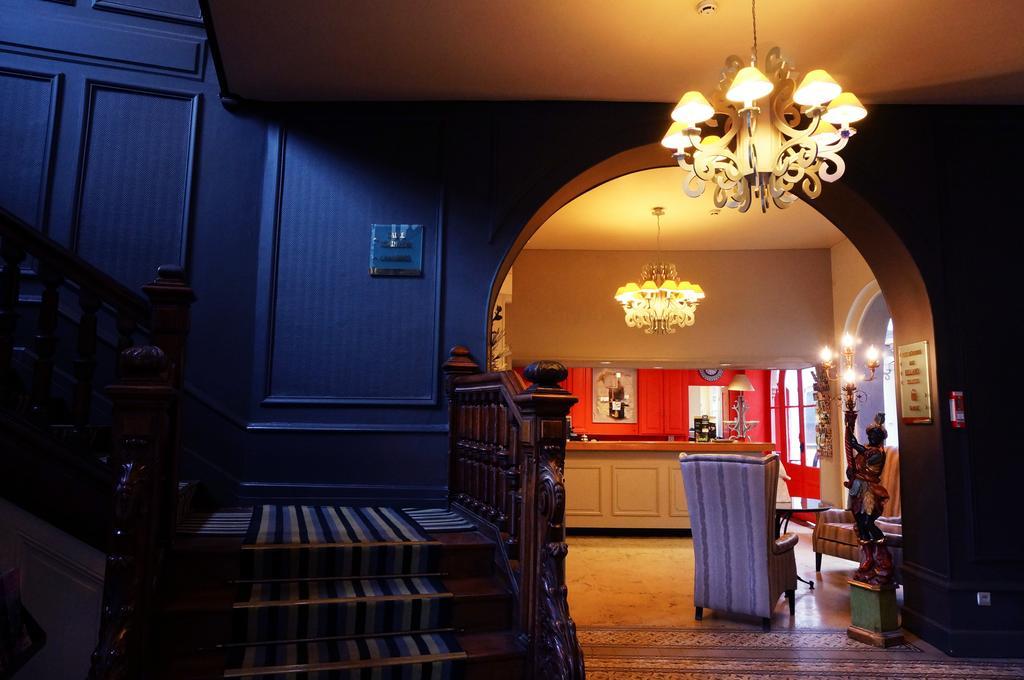 Logis Hotel De Bourgogne - Macon Bagian luar foto