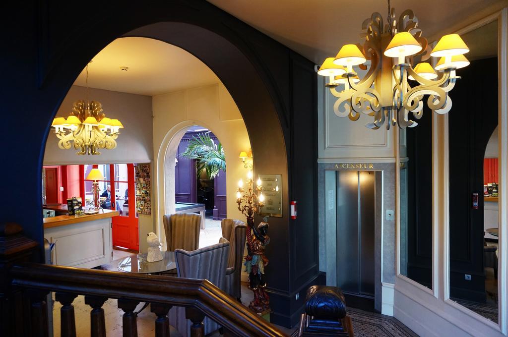 Logis Hotel De Bourgogne - Macon Bagian luar foto