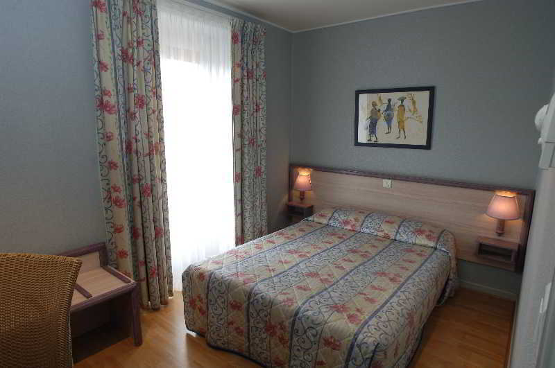Logis Hotel De Bourgogne - Macon Ruang foto