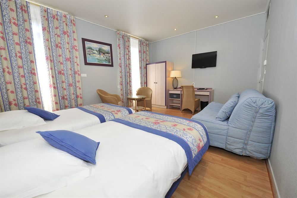 Logis Hotel De Bourgogne - Macon Bagian luar foto